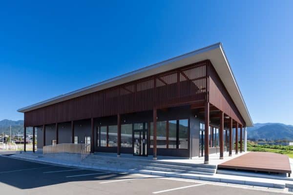 福井県の“勝山産”を支える新拠点<br>青果市場＆併設カフェがオープン